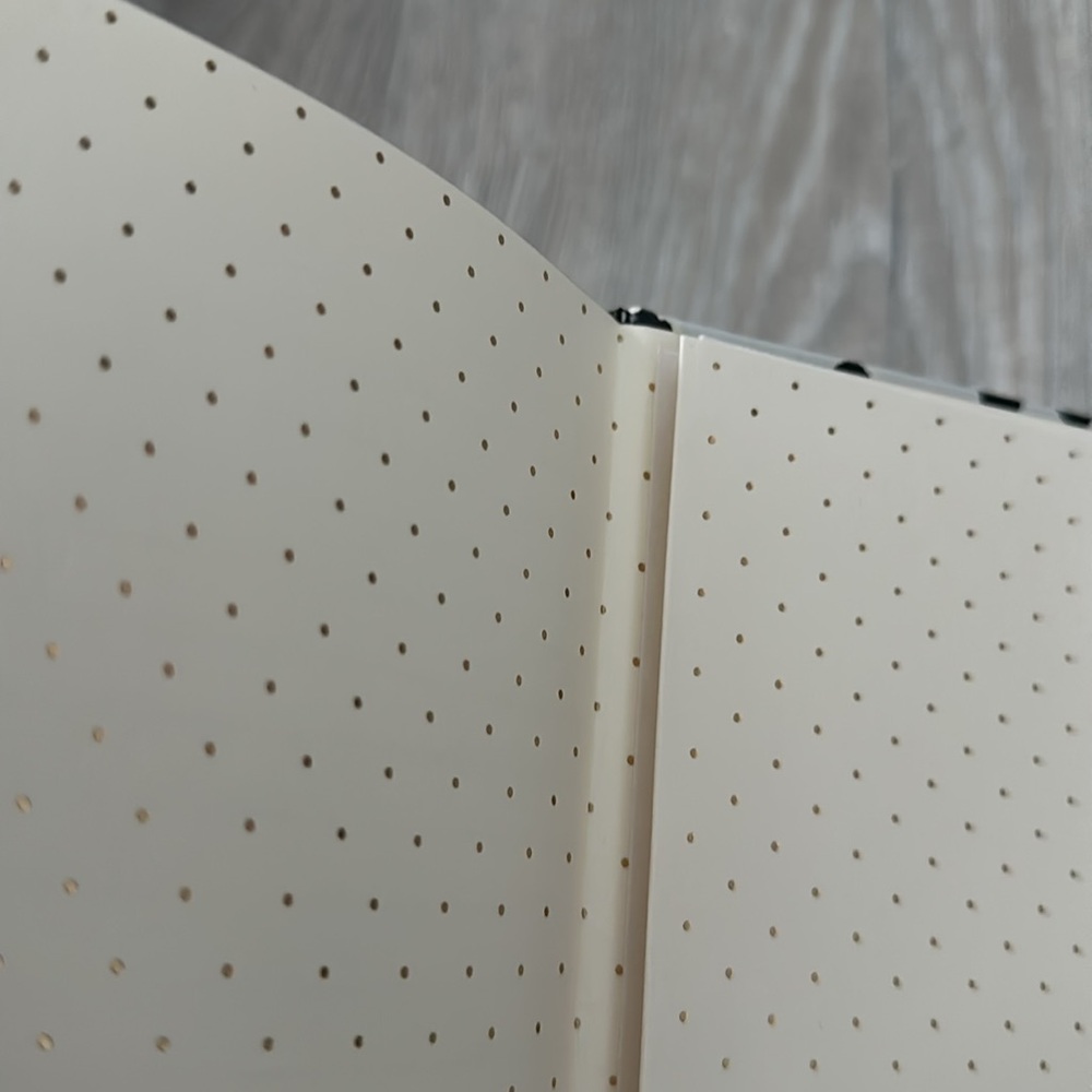 ♠️ Kate Spade Large Notebook - Picture 5 of 5